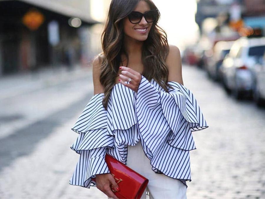 Bell style on sale sleeves