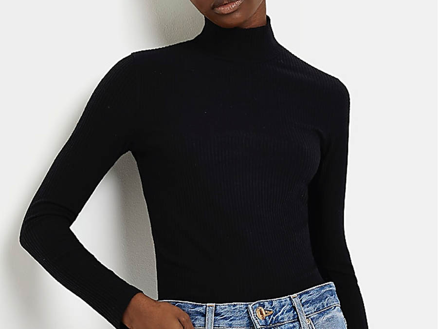 12 Ways To Style Turtleneck Sweaters This Autumn