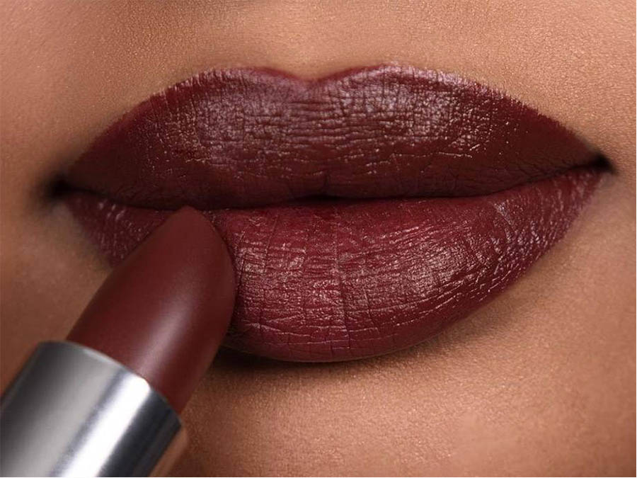 7 Ways How to Master the Art of Vampy Lips