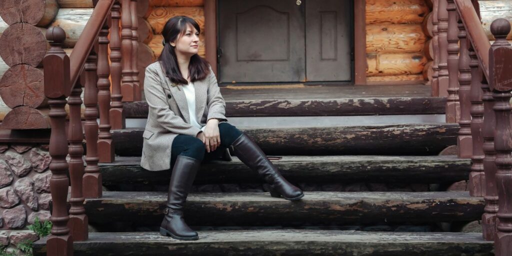 How to Style Knee-High Boots Fashion This Autumn