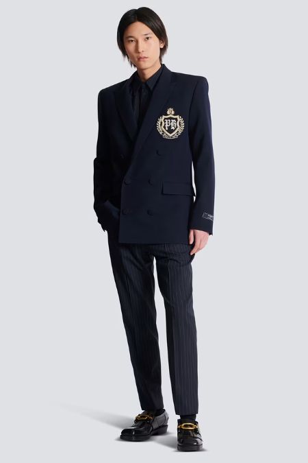 Balmain Men’s Navy Crested Wool Blazer. Men's designer fashion jackets autumn 2025